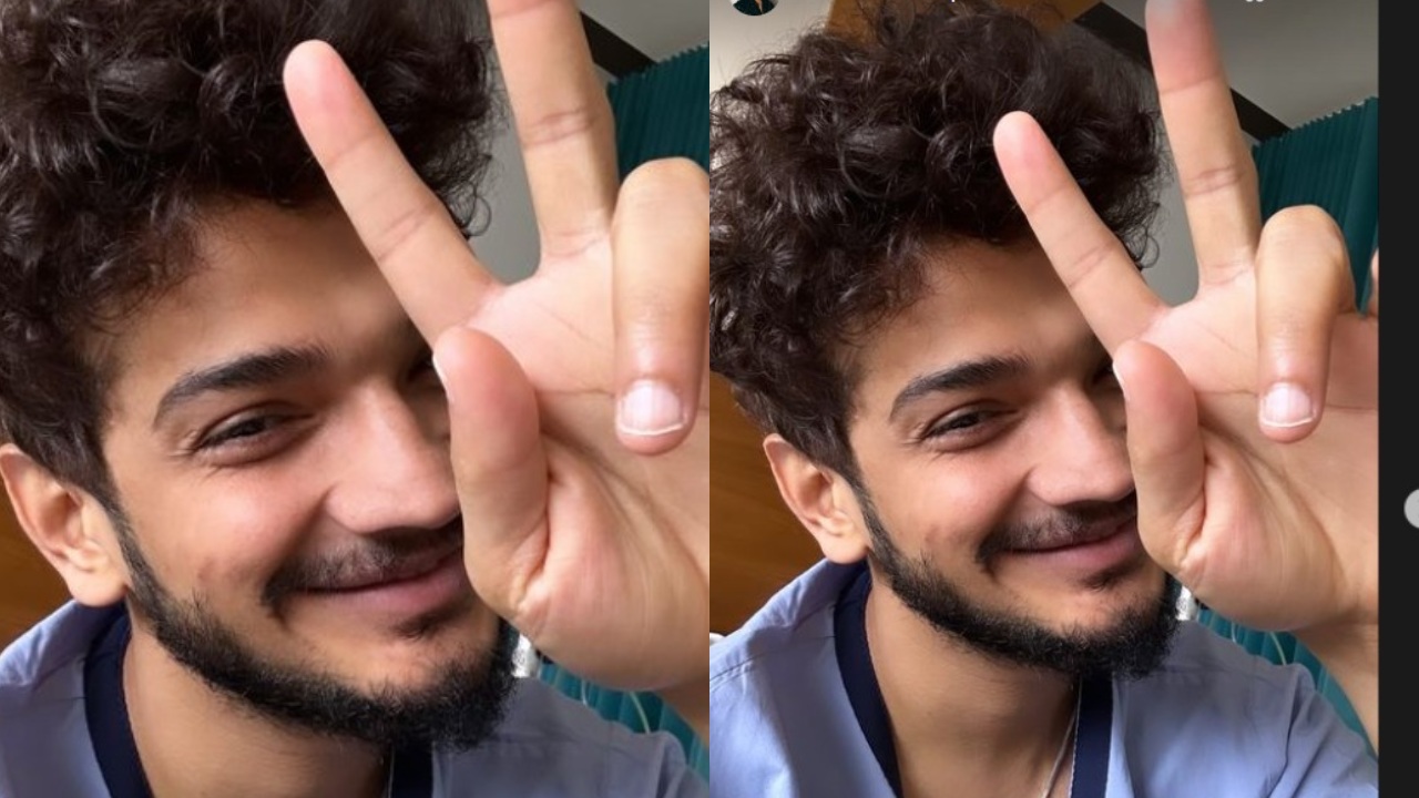 Bigg Boss Winner Munawar Faruqui Shares Selfie From Hospital, Asks Prayers for Recovery! 896886