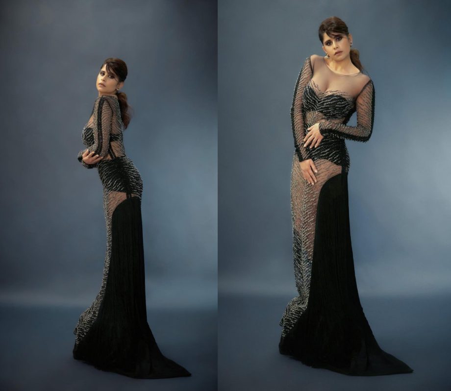 Channel Sonalee Kulkarni And Saie Tamhankar's Glamour In Stunning Body-Hugging Dresses 897636