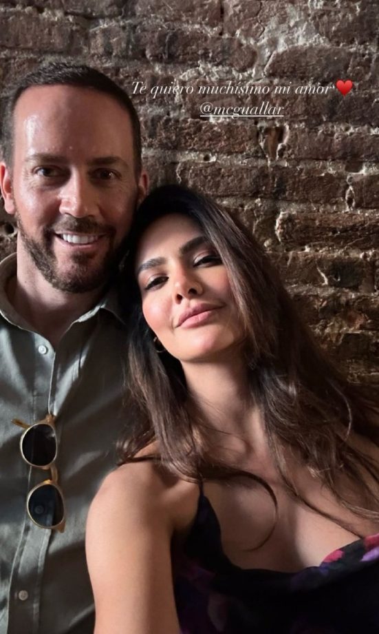 Esha Gupta Gets Cozy With Finance Manuel Campos Guallar, Poses For Selfie Photo 897429