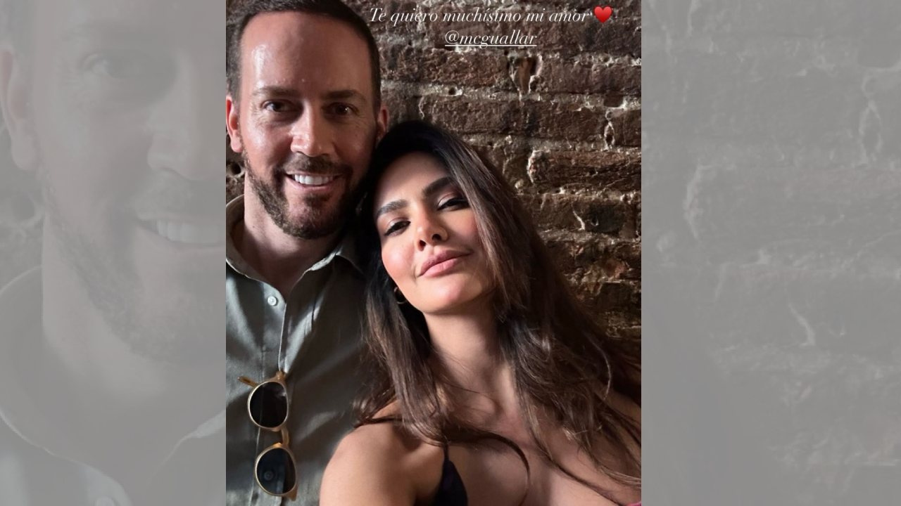 Esha Gupta Gets Cozy With Finance Manuel Campos Guallar, Poses For Selfie Photo 897428