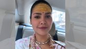 Esha Gupta's 'Carfie' Picture of Herself Showing Her Spiritual Side in an Ethnic Saree 894306