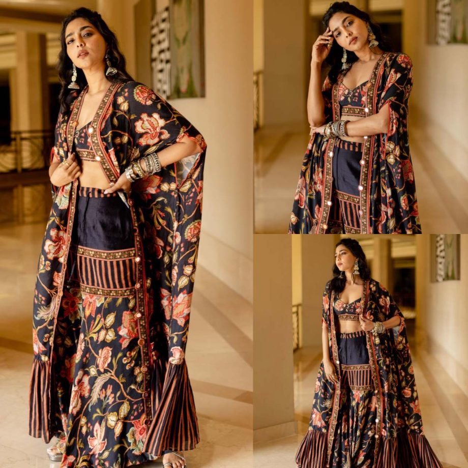Fashion Face-Off: Sreeleela Vs. Aishwarya Lekshmi: Who Nails The Traditional Jacket Set Look? 897469