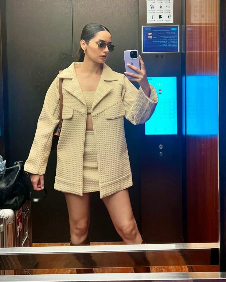 From Western to Traditional Outfits: Look into Manushi Chhillar's Top-Notch Fashion Choices! 895622