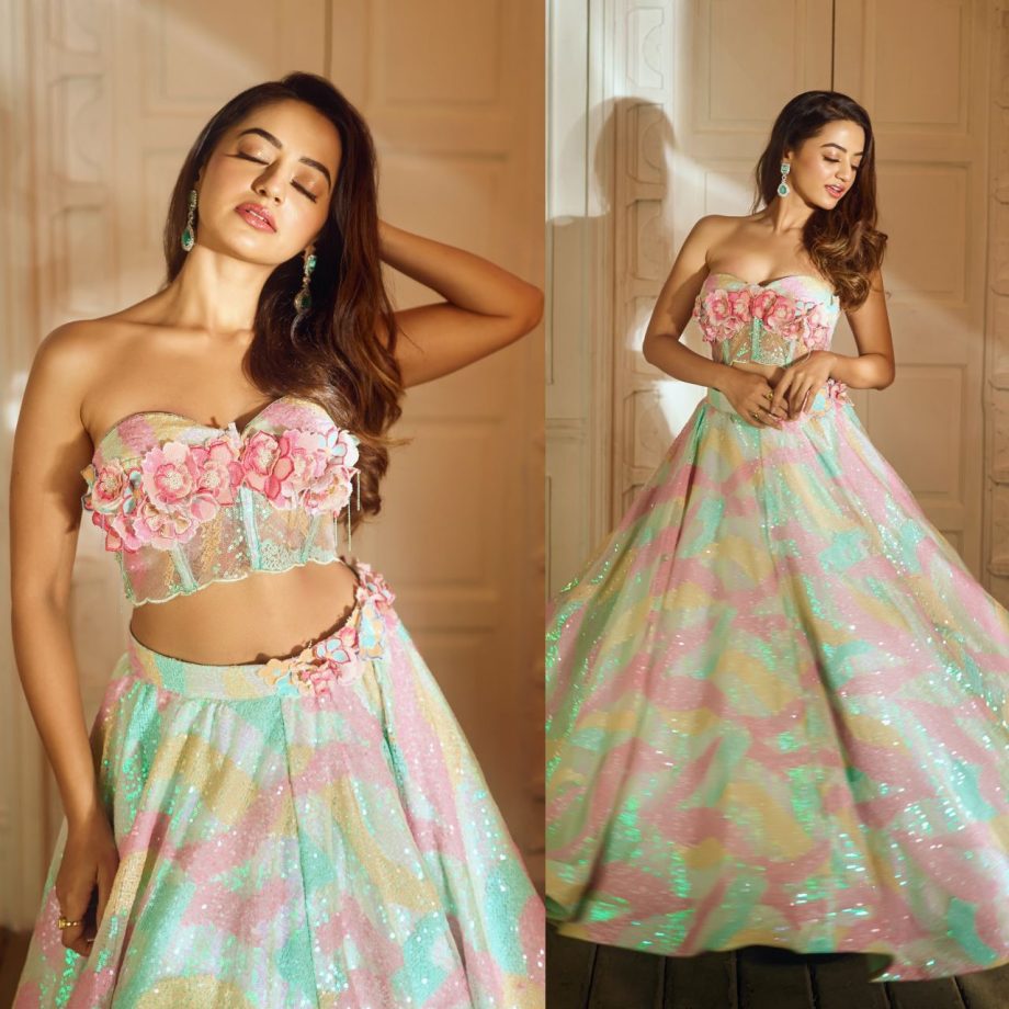 Get Into Spotlight Wearing Designer Lehenga Like Jasmin Bhasin, Helly Shah, Rashami Desai 897475