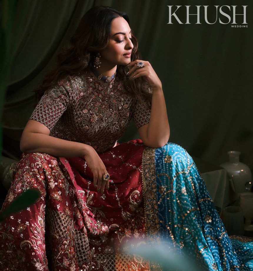 Heeramandi Fareedan Aka Sonakshi Sinha Flaunts Her Glamour In Designer Bandhani Ethnic Outfits 896792
