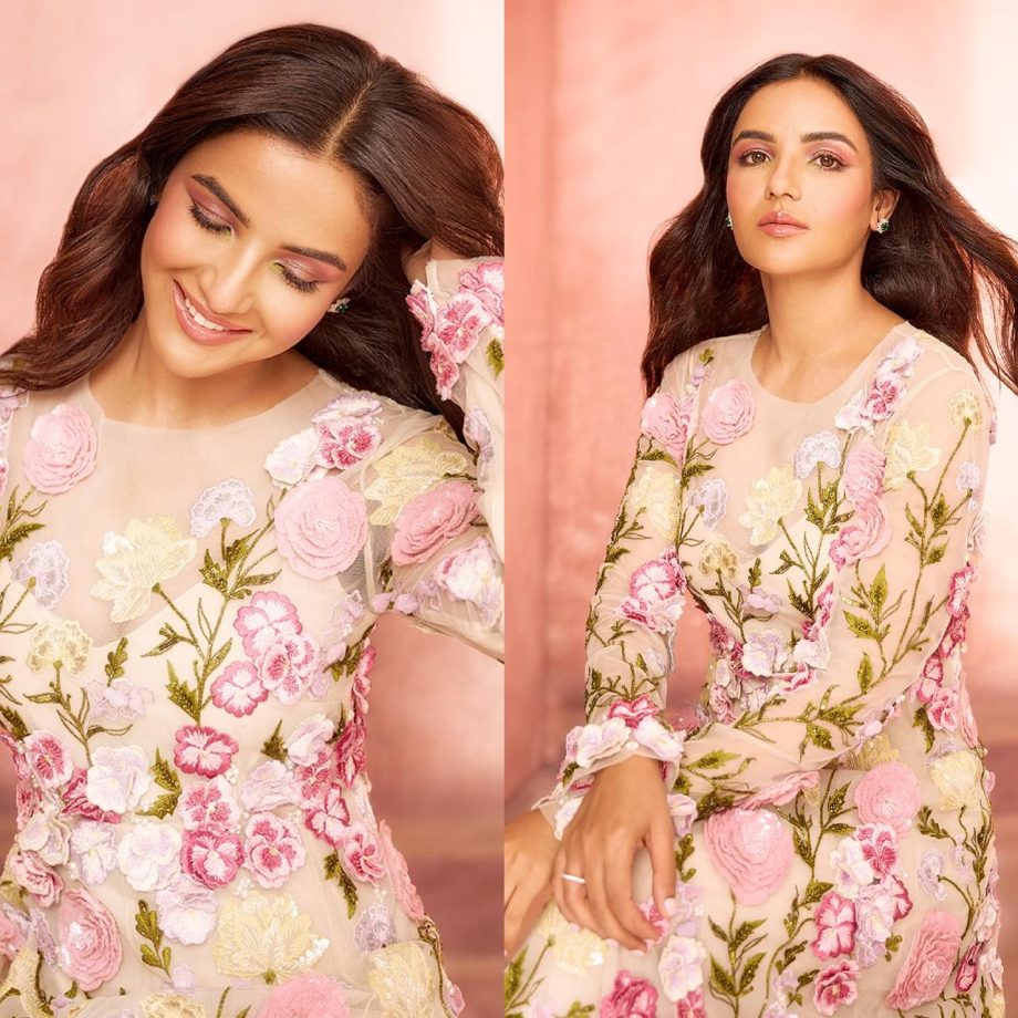 Jasmin Bhasin Exudes Glow Like Fairytale Princess In Rose Pink Floral Gown, See Photos 897322