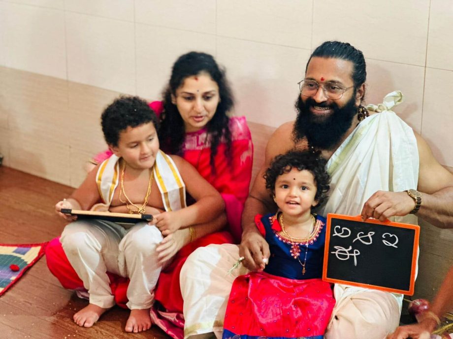 Kantara Star Rishab Shetty seek blessings at the famous Mahaswamy temple Divya Kshetra Hariharapura with family 896463