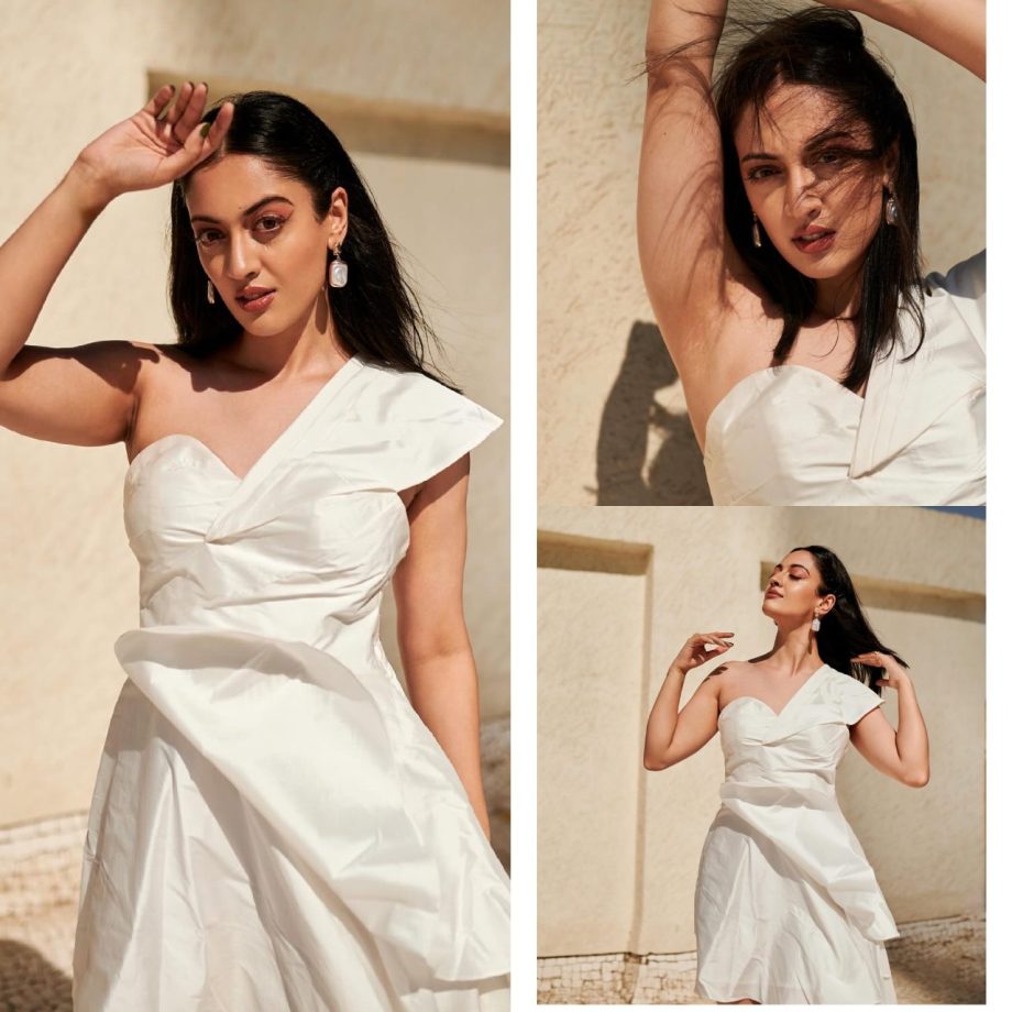 Khatron Ke Khiladi 14 Beauties Niyati Fatnani And Aditi Sharma Radiates Fashionista Vibes In Stunning Monotone Outfits 897514