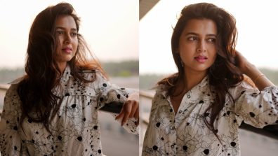 Naagin Actress Tejasswi Prakash Makes Hearts Skip A Beat With Her Golden Hour Glow
