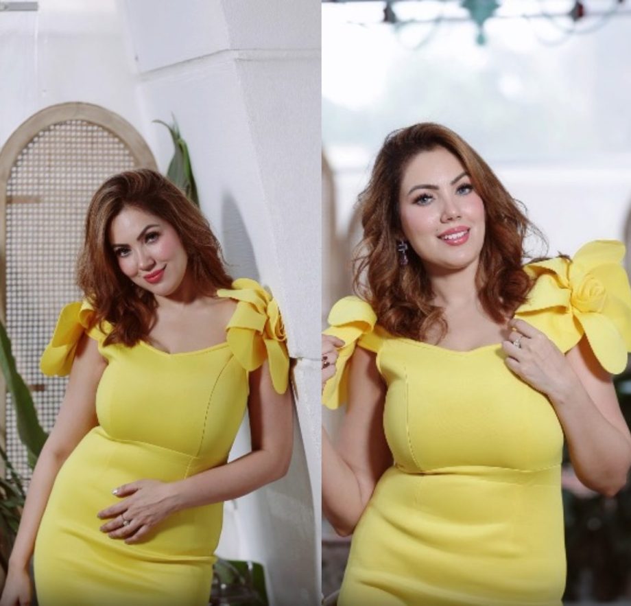 [Photos] TMKOC Munmun Dutta's Stunning Summer Look In Yellow Bodycon Dress 896613