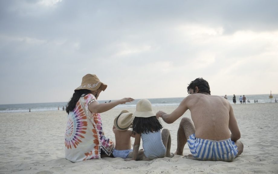 Sun, Sand, and Smile: Barun Sobti Enjoys a Beach Day with his family, and Fans Gushes Over Their Sweet Bond! 893456