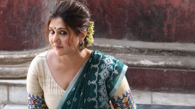 Swastika Mukherjee’s Desi Glam In Cotton Saree With Floral Accessories Screams Attention