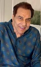 Age Is Just A Number: Bollywood Stars Who Shine Bright In Grey  901923