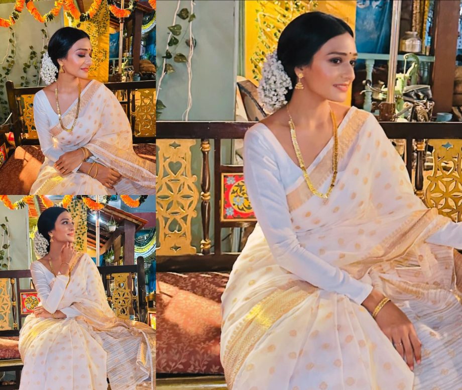 Bhagya Lakshmi: Aishwarya Khare Turns South Indian Lady, Rohit Suchanti Dances With On-screen Daughter 900882