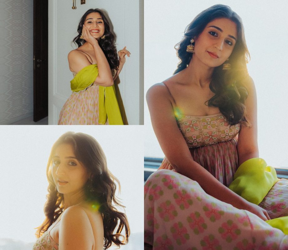 Dhvani Bhanushali Looks Regal In Anarkali Kurti With Contrast Dupatta, See Photos! 899521