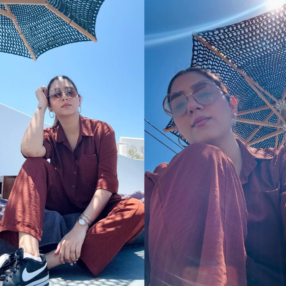 Disha Parmar Flaunts' Not So Befikr' Look In Brown Co-Ord Set, See Photos! 899342