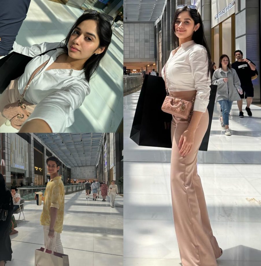 Jannat Zubair's Fun-Filled Mall Day with Family: Check Out the Photos! 899243