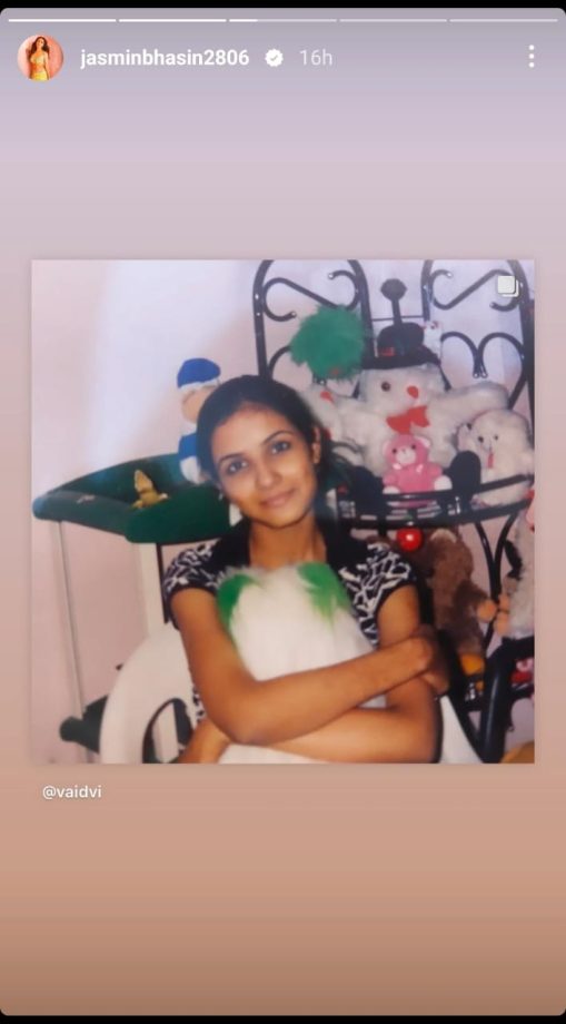 Jasmin Bhasin And Munmun Dutta Get Nostalgic, Share Throwback Childhood Photo 898247