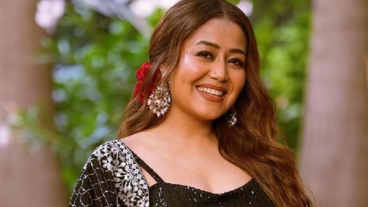 Neha Kakkar Reveals Her 'First Love,' Shares Photos On Instagram 902471