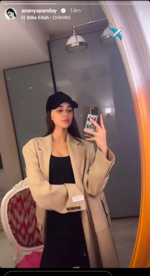 [Photos] Ananya Panday Flaunts Her Airport Fashion In Quirky Selfies 900592