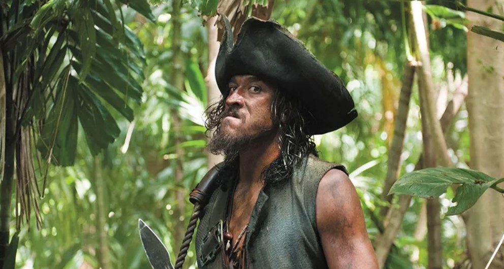 'Pirates of the Caribbean' actor Tamayo Perry killed in shark attack 902658