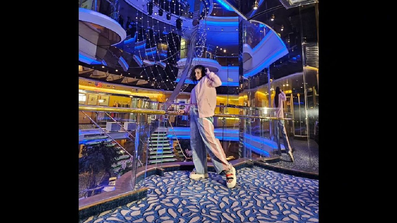 RadhaKrishn Fame Mallika Singh Enjoys Her Vacation On Cruise Says, 'The Heaven' 898311