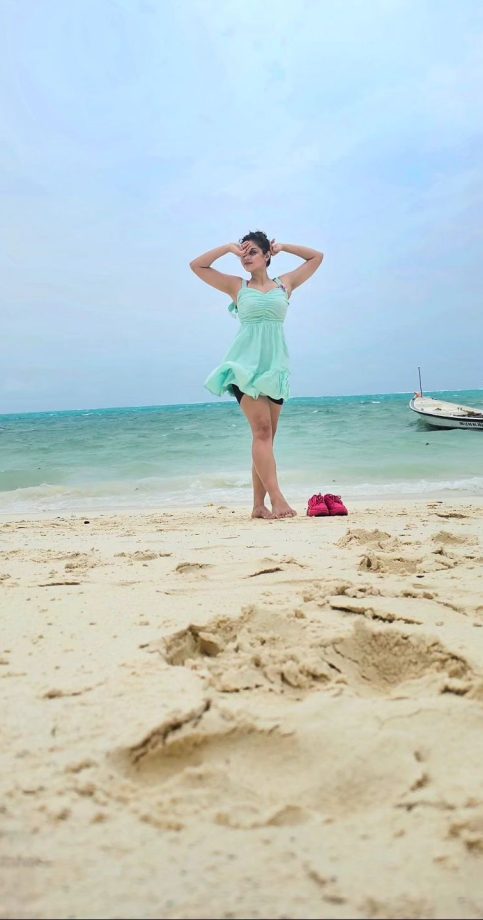 Radhakrishn Fame Mallika Singh Poses In Blue Mini Dress, Enjoys Chilling Moments On Beach 901448