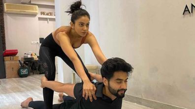 Rakul Preet & Jackky Bhagnani prove that the ‘couple does yoga together, stays together’