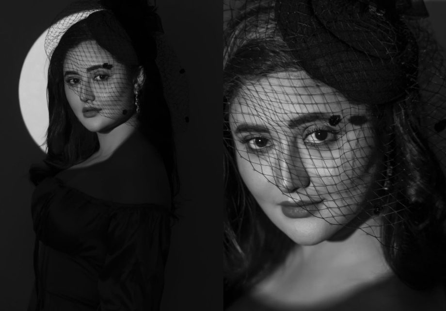 Rashami Desai Gives Retro Vibes In Monochrome Look With Vintage Mesh Hat 899791