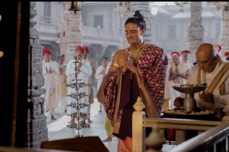 Review of 'Maharaj': Mighty & Majestic 902000