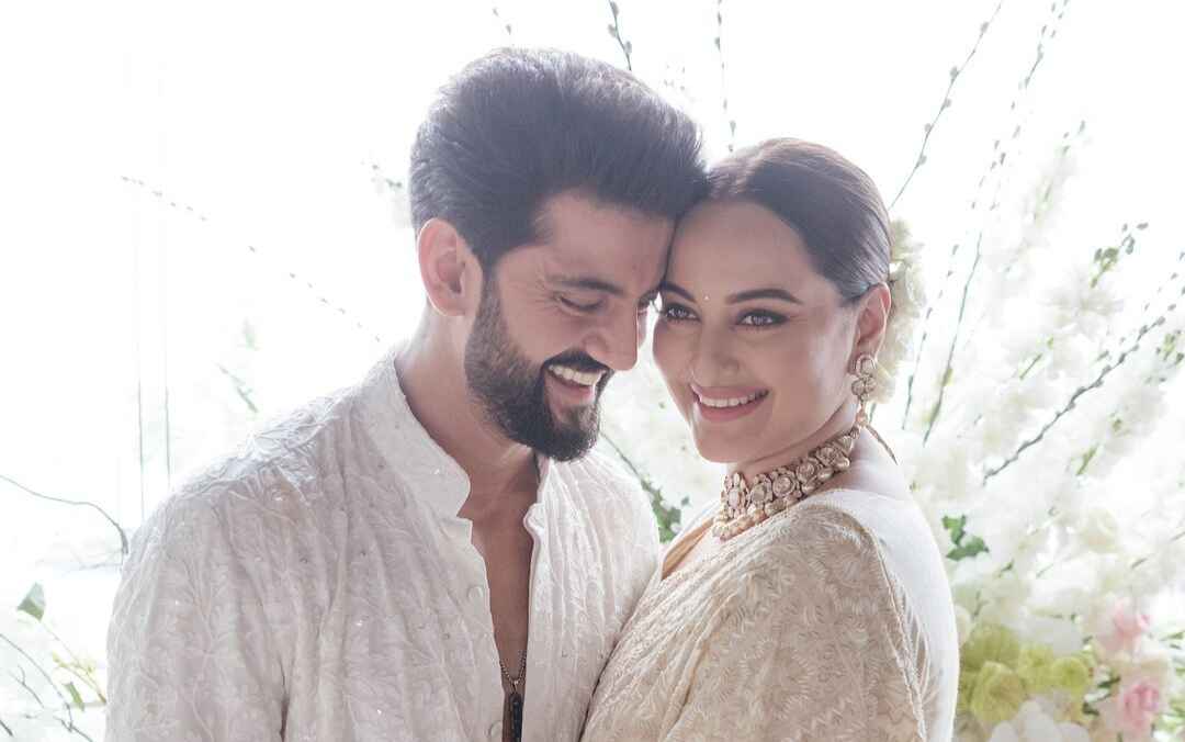 Sonakshi Sinha & Zaheer Iqbal are now married; announce it on social media 902393