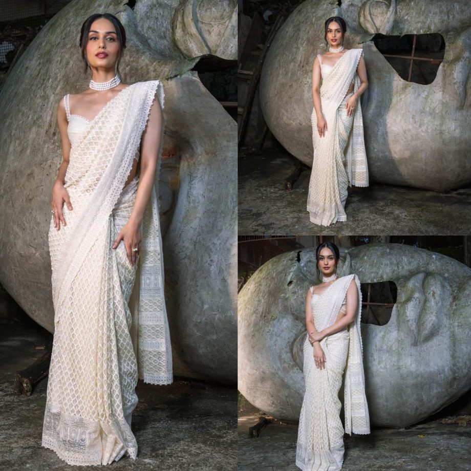 Sonakshi Sinha to Mouni Roy: 6 Bollywood Divas Showcasing Favourite Ivory Sarees Fit Is Perfect For Weddings to Festivals 903196