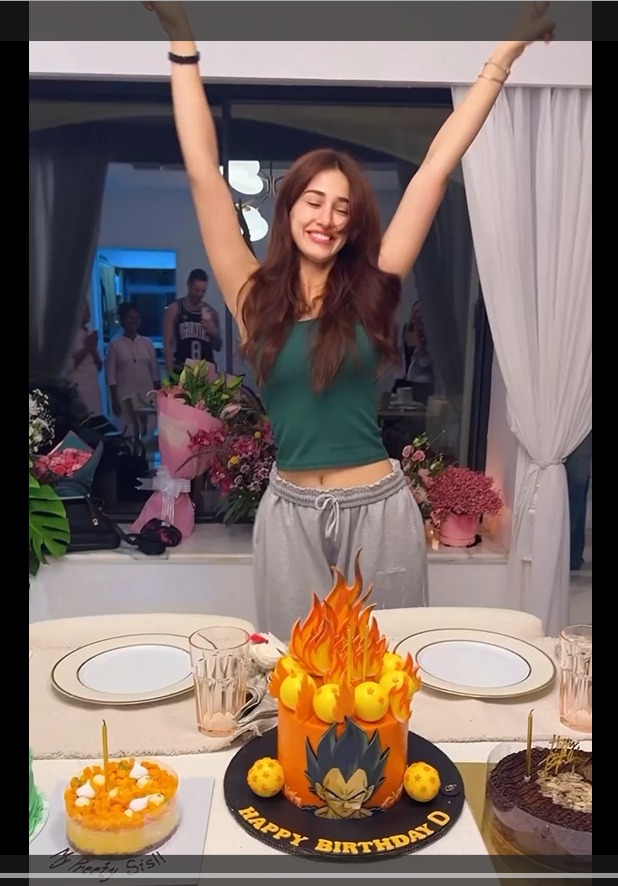 Stebin Ben Shares Exclusive Photos From Disha Patani's 32nd Birthday Bash 900178