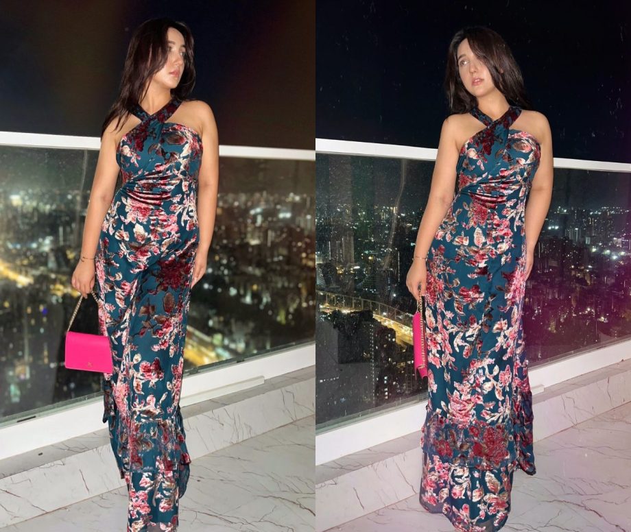 YRKKH Fame Ashnoor Kaur Gives 'Dreamy Vibe' In Halter-Neck Maxi Dress With Handbag 901483