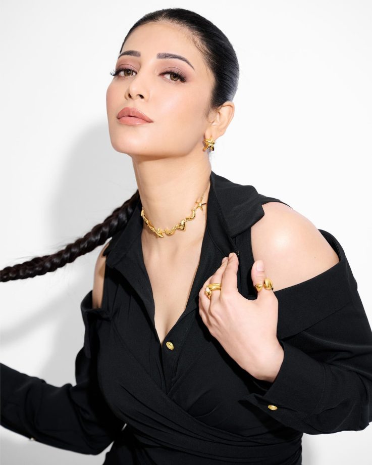 5 Things About Shruti Hassan's Gothic Look In Matte Black Attire Sets Her Different From Others 909523