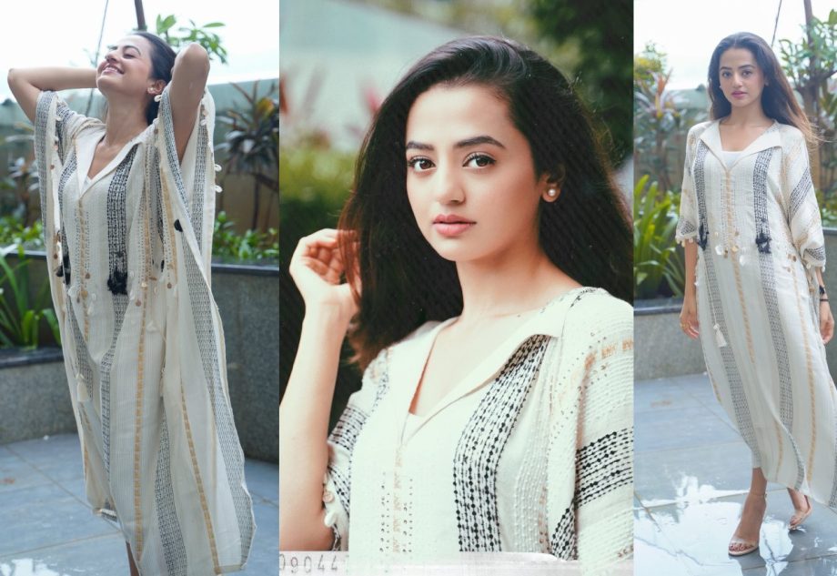 Aishwarya Khare To Helly Shah: Television Actresses Inspired Stylish And Comfy Fashion To Rock On Rainy Day Event 908344