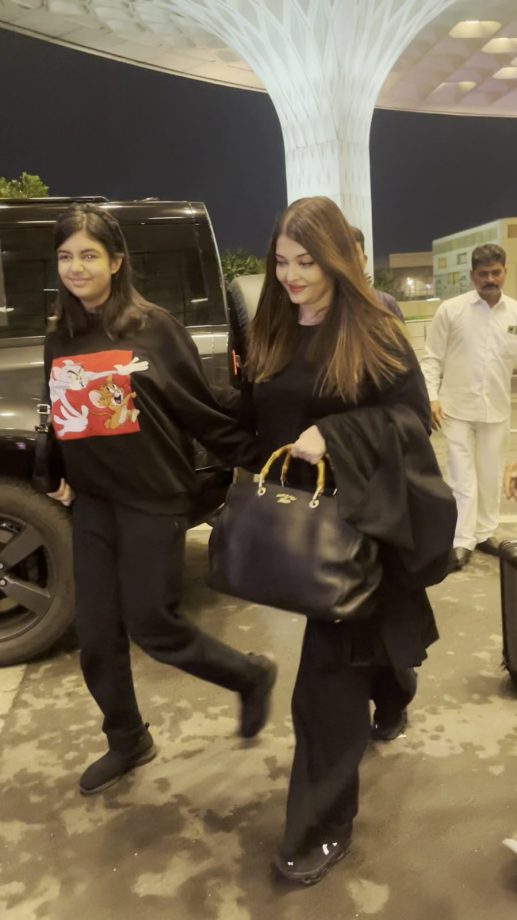 Aishwarya Rai And Daughter Aaradhya Look Fabulous As They Twin In Black Outfits At Mumbai Airport 906906