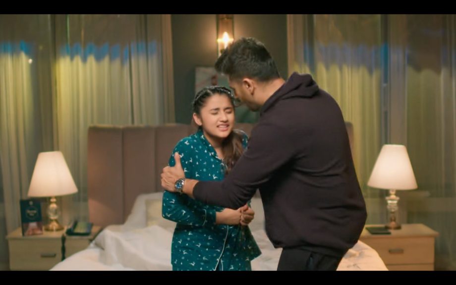 Anupamaa 6th July 2024 Written Update: Anuj Decides To Return To UK, Aadhya's Stomach Pain Leads To Cancellation of Trip 905254