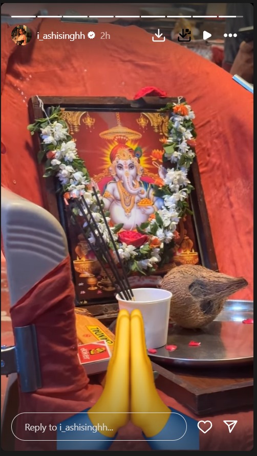 Ashi Singh Begins Shoot For Her Upcoming Project With Ganesh Pooja In Hyderabad 910065
