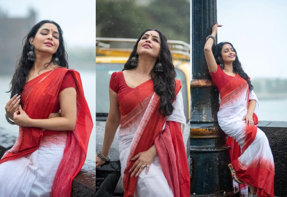 Bhabhiji Ghar Par Hai Actress Shubhangi Atre Enjoys Mumbai Rains; Check Her Love For Monsoon Showers 908350