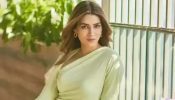 Birthday Week Special: Here’s Looking at the Iconic Hook Steps of Kriti Sanon!