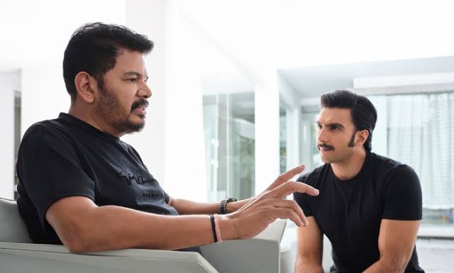 Bollywood News: Ranveer Singh film put on hold, Rhea Chakraborty calls herself 'gold digger', Atlee praises 'Kalki' & more 904584