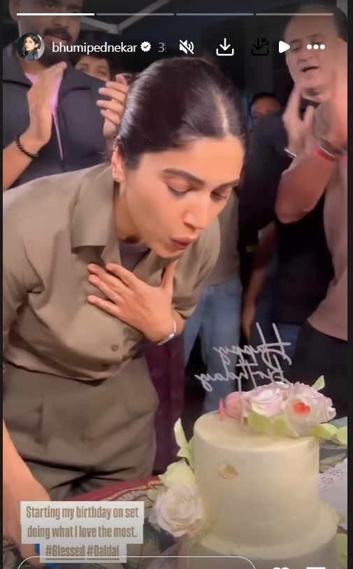 Bollywood News: Shraddha Kapoor At Stree 2 Trailer Launch, Tara Sutaria's Cute Selfie From Set, To Bhumi Pednekar's Birthday Celebration On The Set Of Daldal 907678