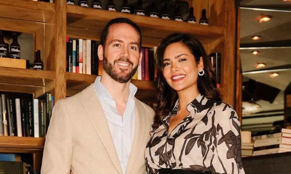 Esha Gupta & partner Manuel get to be a part of a historic occasion; here's what 907370