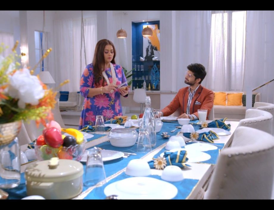 Ghum Hai Kisikey Pyaar Meiin Written Update, 8th July: Savi Hesitates To Get Engaged Due To Mrunmayi's Emotional State, Isha Gloats To Bhagyashree About Savi's Engagement 905621