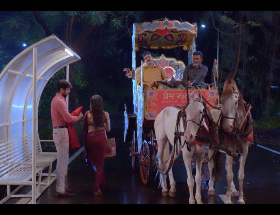 Ghum Hai Kisikey Pyaar Meiin Written Update, 8th July: Savi Hesitates To Get Engaged Due To Mrunmayi's Emotional State, Isha Gloats To Bhagyashree About Savi's Engagement 905616