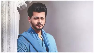 Hotness Overloaded: 'Bearded' Stylish Actors In TV 908075