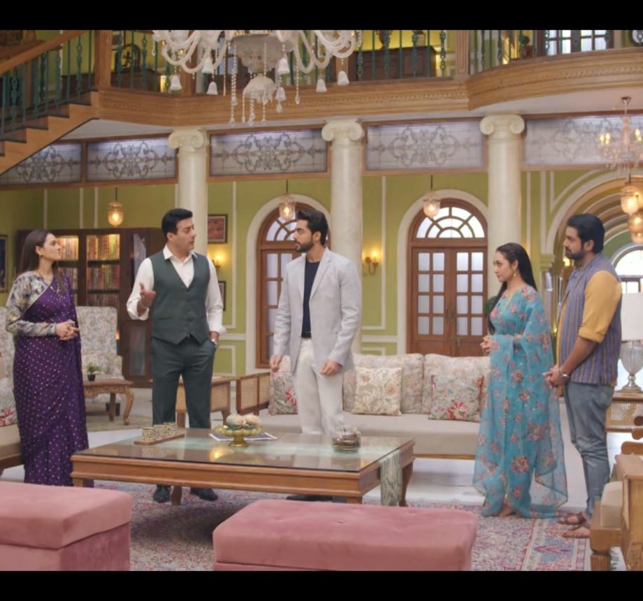 Jhanak Written Update 13 July: Jhanak Gets A Job In Mumbai, Aniruddha Worries About Her 906611