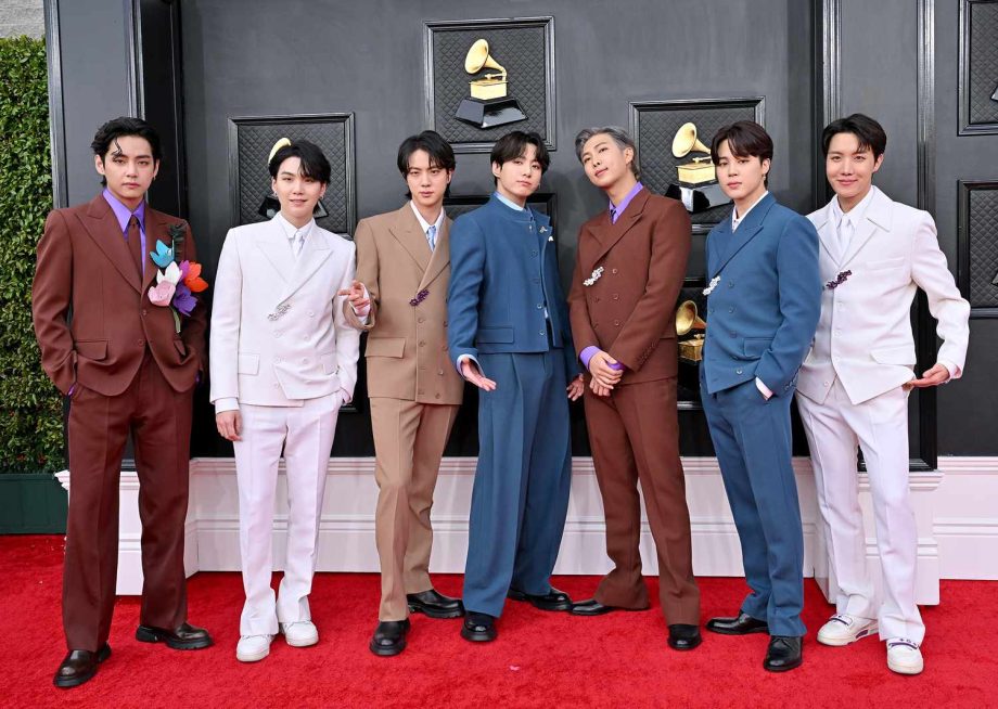 K-pop News: BTS Jin Features On W Korea Cover, Blackpink Lisa's Rockstar Hits Charts To Jung Hae-in & Jung So-min's Chemistry 906052
