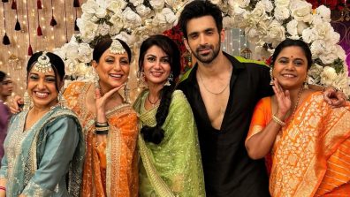 Kaise Mujhe Tum Mil Gaye Actor Arjit Taneja Poses With Female Cast Members From The Show